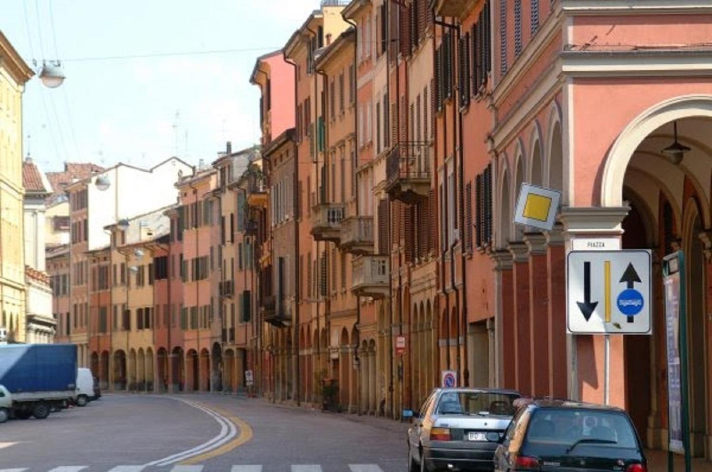 Studio Apartment Santa Caterina Bologna Exterior foto